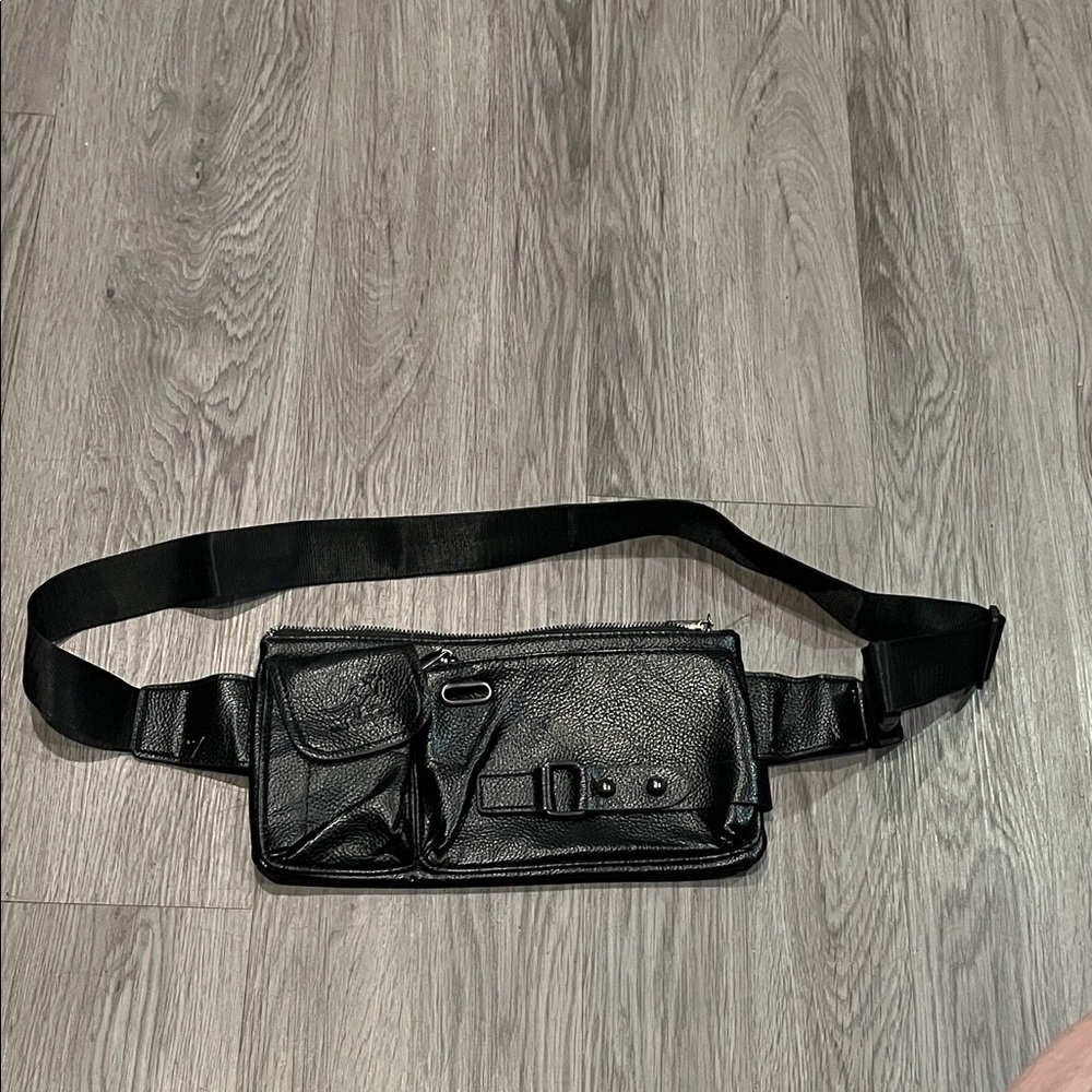 Men's Black vegan Leather Belt Bag / Waist Pack